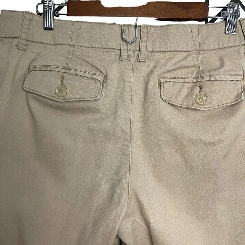 St. John's Bay Chino Shorts Womens 14 Khaki Brown Pockets Preppy Casual Academia